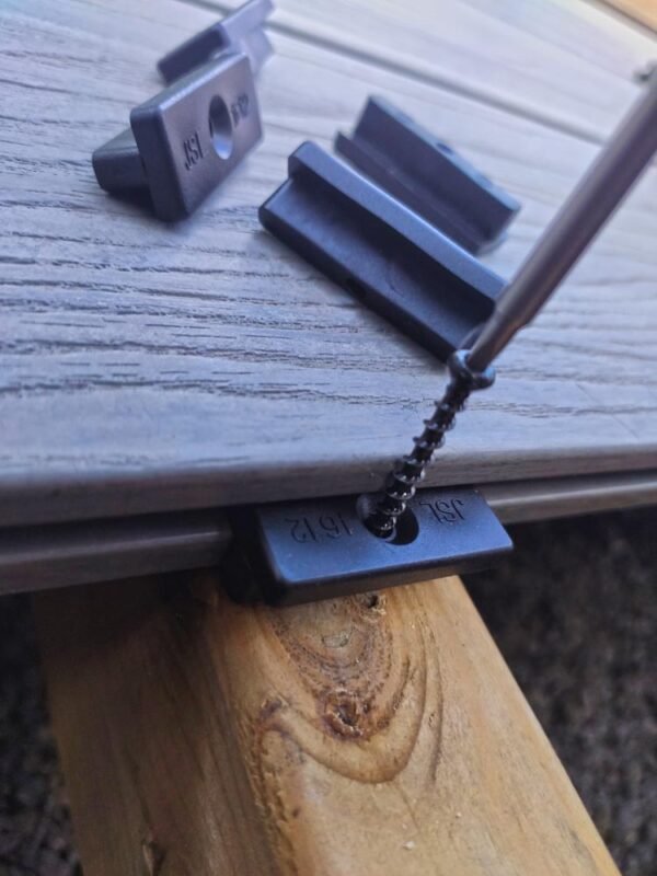 T Clips for Composite Decking in action